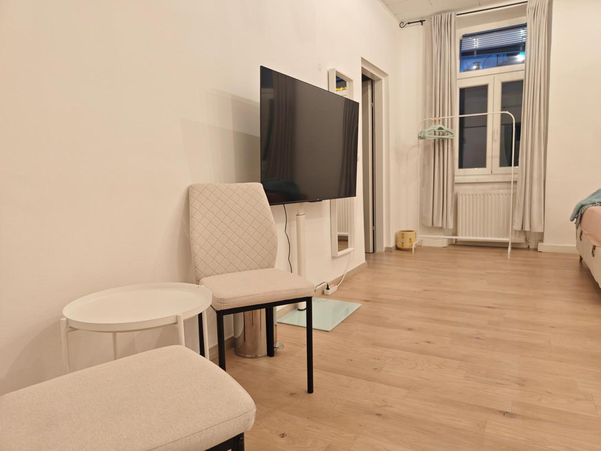 The Mint Apartment - Schoenbrunn Palace Vienna Exterior photo